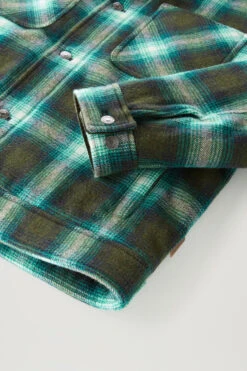 Woolrich Giacca Trucker In Misto Lana Riciclata Imbottita - Uomo - Verde -Offerta Economica Vestiario CFWOOU0779MRUT3093 6601 6