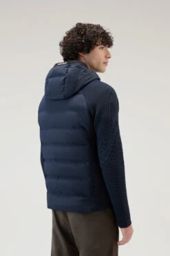 Woolrich Giacca Bering Ibrida In Nylon Elasticizzato Con Cappuccio - Uomo - Blu -Offerta Economica Vestiario CFWOOU0790MRUT3107 3989 2
