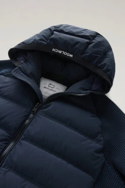 Woolrich Giacca Bering Ibrida In Nylon Elasticizzato Con Cappuccio - Uomo - Blu -Offerta Economica Vestiario CFWOOU0790MRUT3107 3989 5