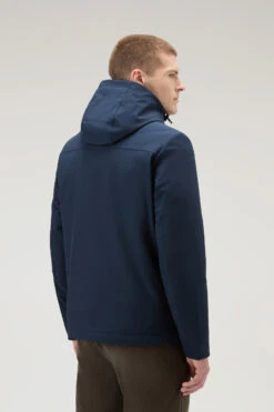 Woolrich Giacca Pacific In Tech Softshell - Uomo - Blu -Offerta Economica Vestiario CFWOOU0791MRUT3496 3989 2