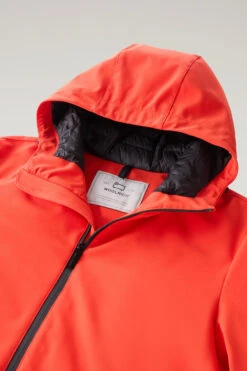 Woolrich Giacca Pacific In Tech Softshell - Uomo - Rosso -Offerta Economica Vestiario CFWOOU0791MRUT3496 5492 5