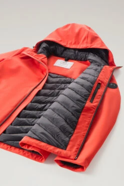 Woolrich Giacca Pacific In Tech Softshell - Uomo - Rosso -Offerta Economica Vestiario CFWOOU0791MRUT3496 5492 8