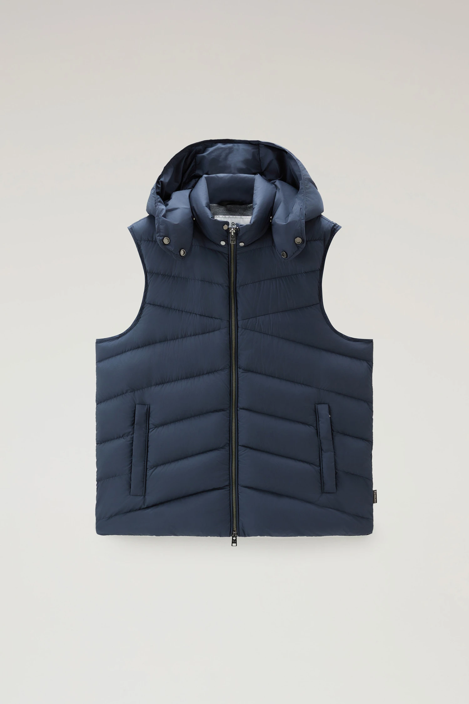 Woolrich Gilet Sundance Trapuntato In Microfibra Con Cappuccio Removibile - Uomo - Blu 7 Woolrich Gilet Sundance Trapuntato In Microfibra Con Cappuccio Removibile - Uomo - Blu - immagine 5