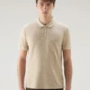 Woolrich Polo Mackinack Tinta In Capo In Piqué Di Cotone Elasticizzato - Uomo - Beige 1 Woolrich Polo Mackinack Tinta In Capo In Piqué Di Cotone Elasticizzato - Uomo - Beige -Offerta Economica Vestiario CFWOPO0035MRUT1483 4377