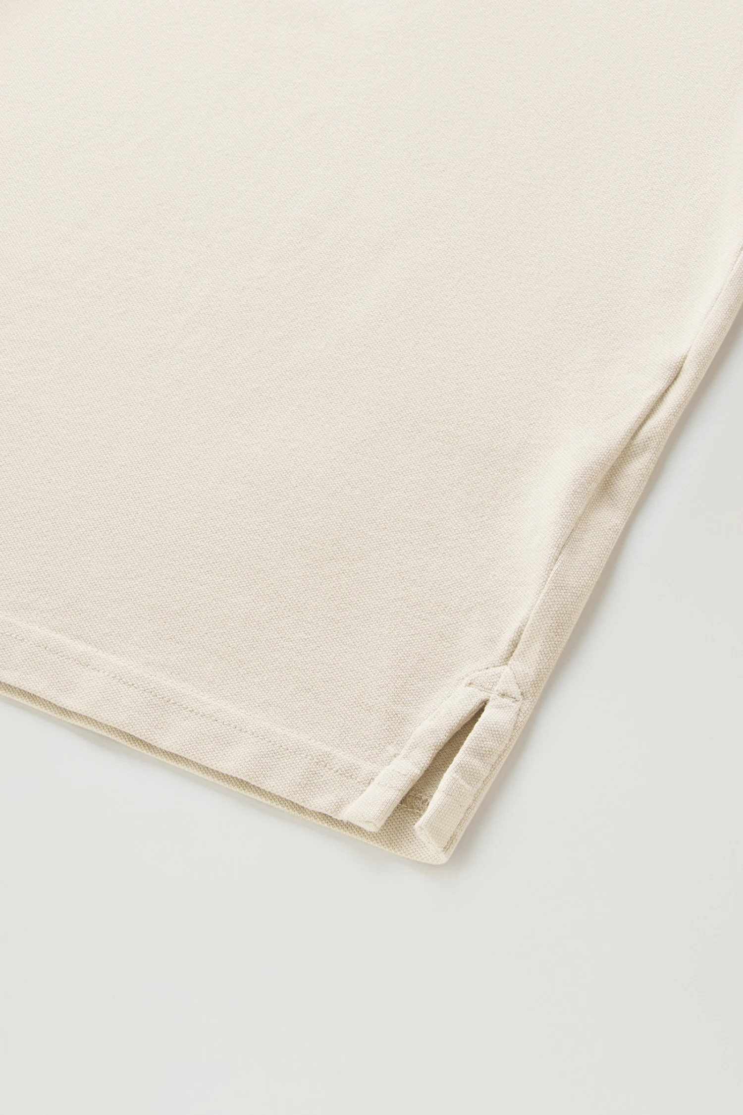 Woolrich Polo Mackinack Tinta In Capo In Piqué Di Cotone Elasticizzato - Uomo - Bianco 9 Woolrich Polo Mackinack Tinta In Capo In Piqué Di Cotone Elasticizzato - Uomo - Bianco - immagine 7