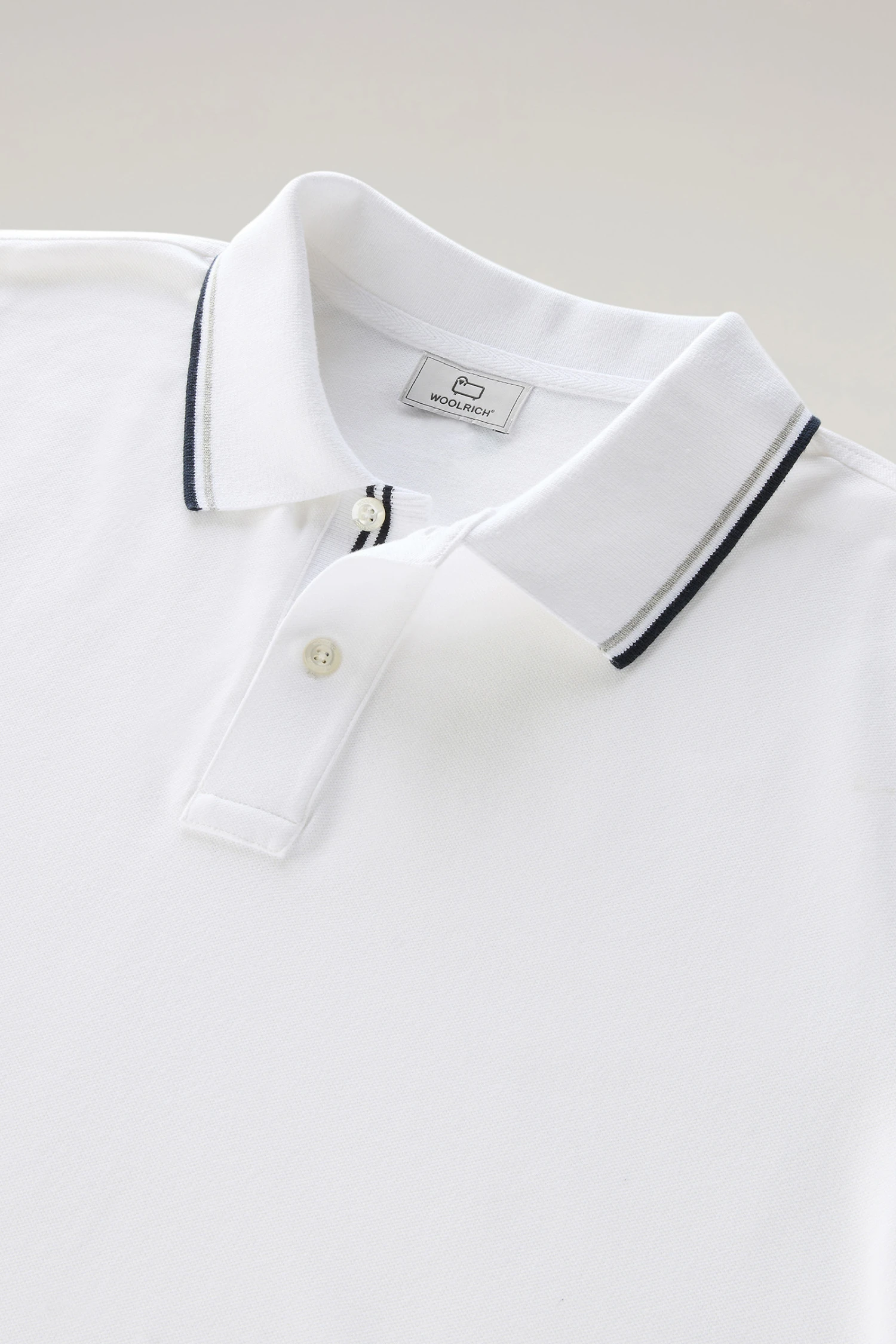 Woolrich Polo Monterey In Piqué Di Cotone Elasticizzato - Uomo - Bianco 8 Woolrich Polo Monterey In Piqué Di Cotone Elasticizzato - Uomo - Bianco - immagine 6