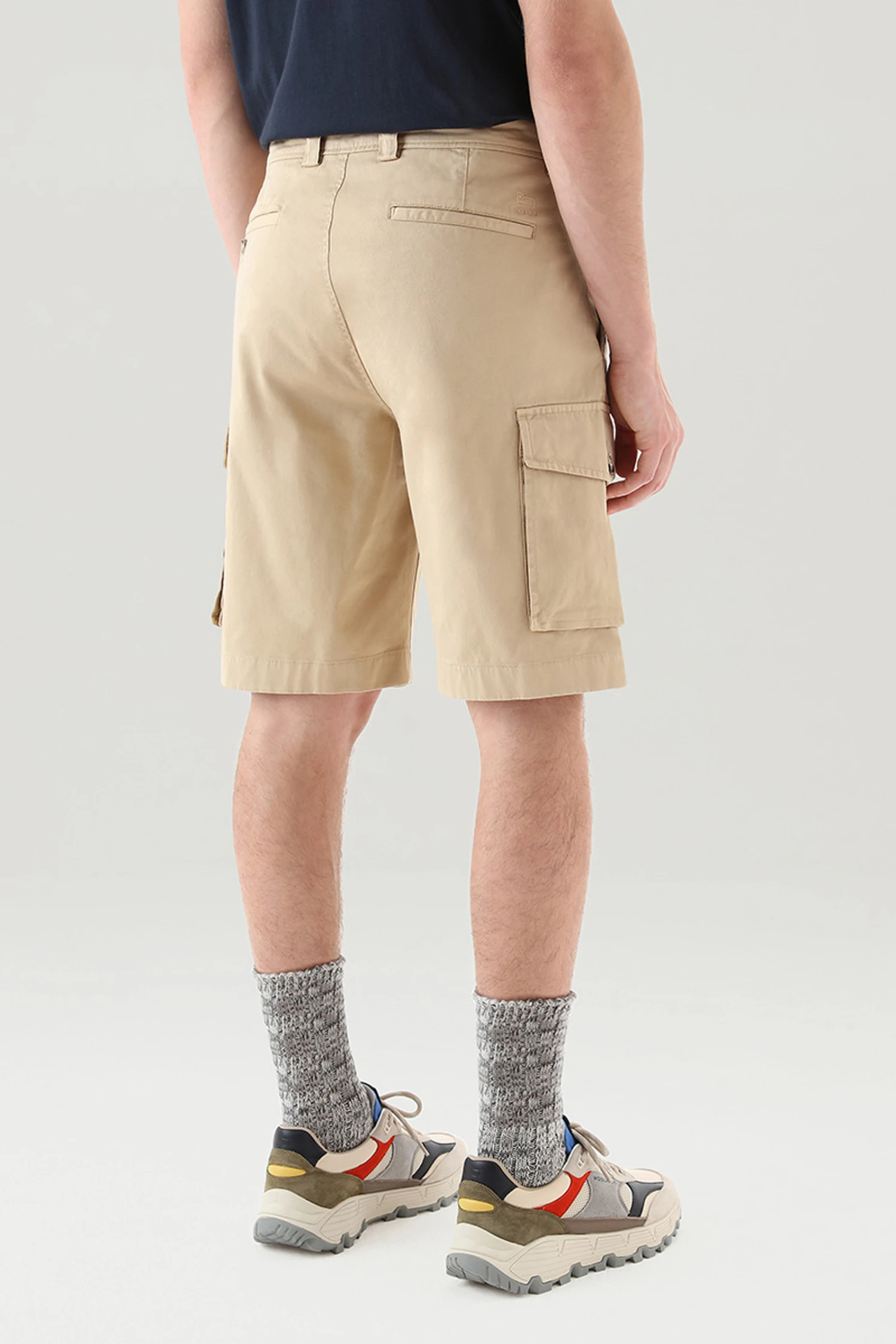 Woolrich Pantaloncini Cargo Tinti In Capo - Uomo - Beige 5 Woolrich Pantaloncini Cargo Tinti In Capo - Uomo - Beige - immagine 3