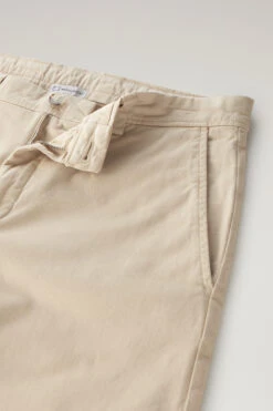 Woolrich Pantaloncini Chino Tinti In Capo - Uomo - Beige -Offerta Economica Vestiario CFWOSH0040MRUT3343 4377 4
