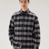 Woolrich Camicia Traditional A Quadri In Flanella - Uomo - Grigio 2 Woolrich Camicia Traditional A Quadri In Flanella - Uomo - Grigio -Offerta Economica Vestiario CFWOSI0090MRUT3104 1908