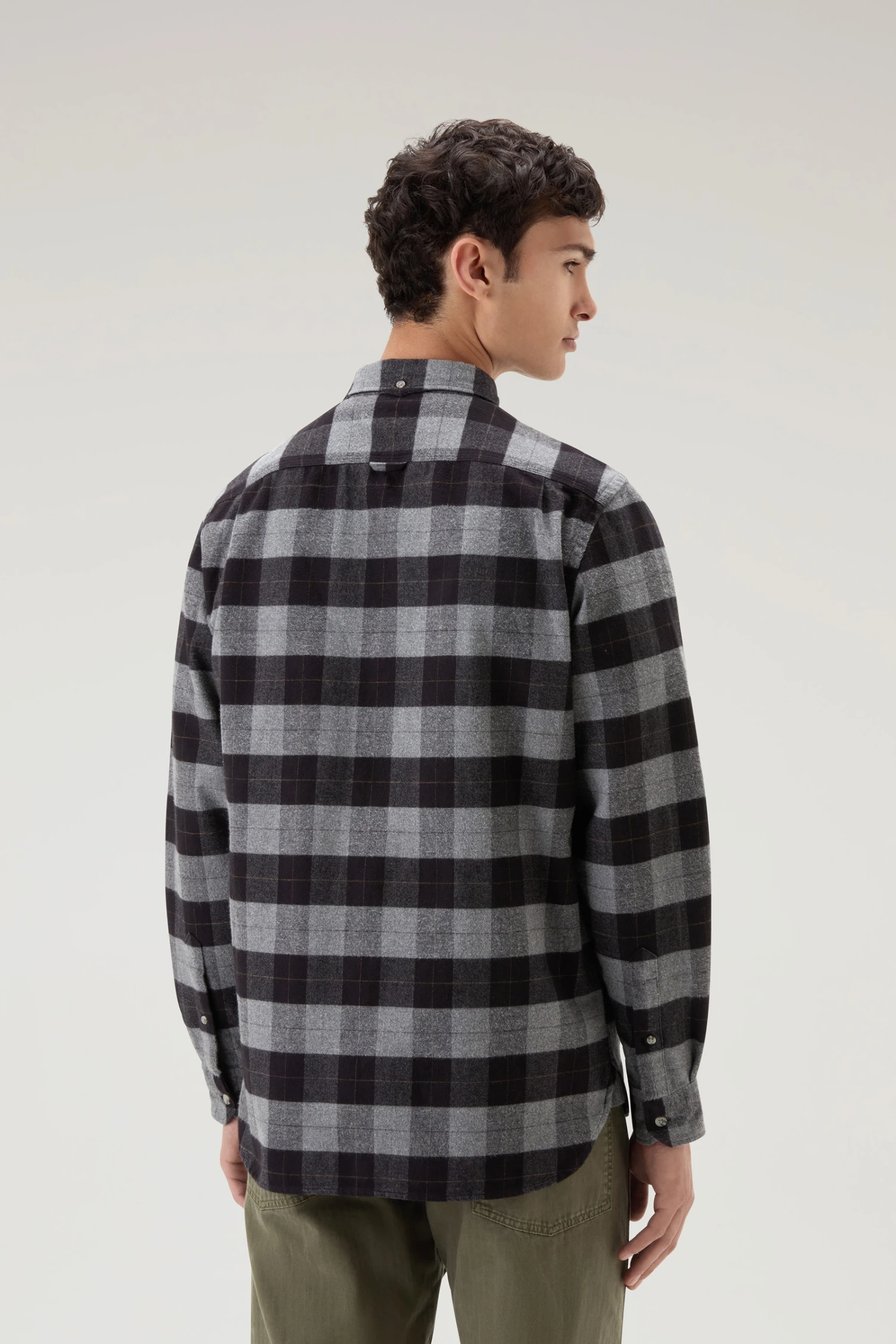 Woolrich Camicia Traditional A Quadri In Flanella - Uomo - Grigio 5 Woolrich Camicia Traditional A Quadri In Flanella - Uomo - Grigio - immagine 3