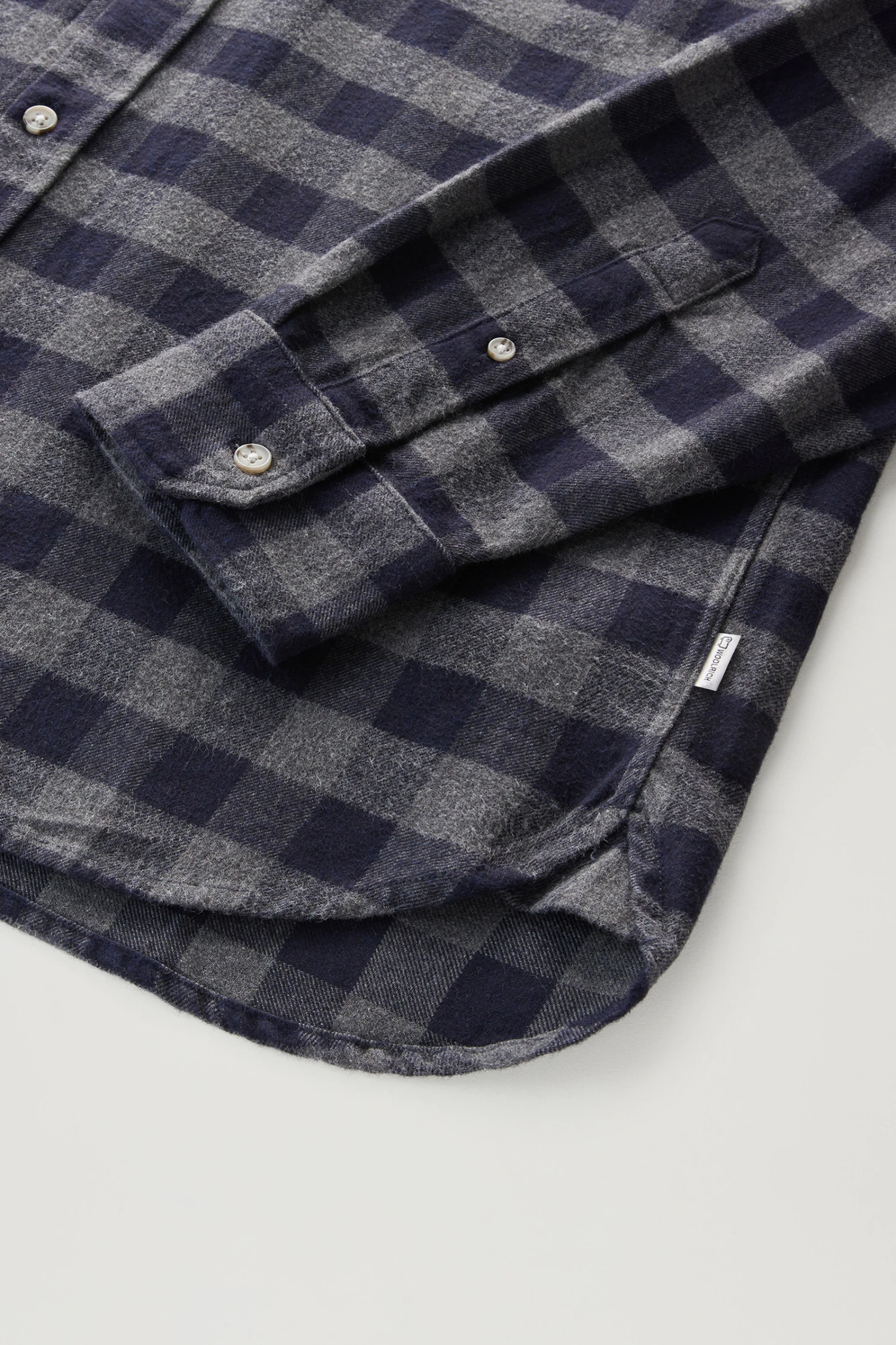 Woolrich Camicia Traditional A Quadri In Flanella - Uomo - Blu 5 Woolrich Camicia Traditional A Quadri In Flanella - Uomo - Blu - immagine 3