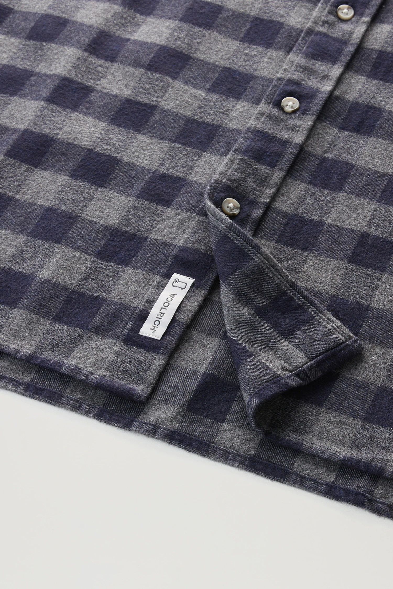 Woolrich Camicia Traditional A Quadri In Flanella - Uomo - Blu 6 Woolrich Camicia Traditional A Quadri In Flanella - Uomo - Blu - immagine 4