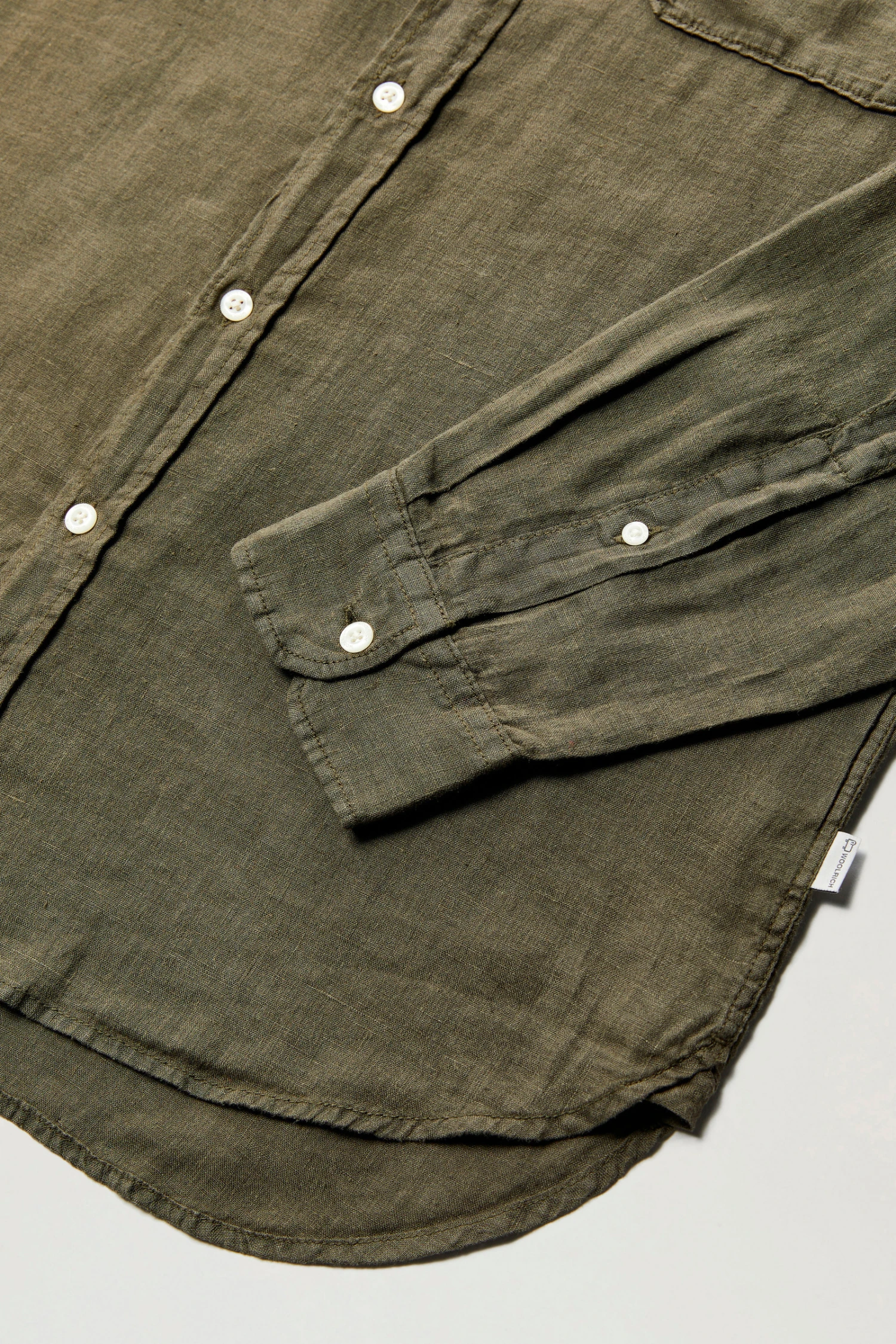 Woolrich Camicia In Puro Lino Tinta In Capo Con Colletto Alla Coreana - Uomo - Verde 6 Woolrich Camicia In Puro Lino Tinta In Capo Con Colletto Alla Coreana - Uomo - Verde - immagine 4