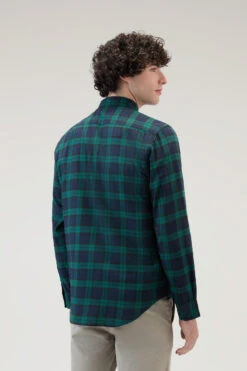 Woolrich Camicia A Quadri In Flanella Leggera - Uomo - Nero -Offerta Economica Vestiario CFWOSI0117MRUT3180 1632 2