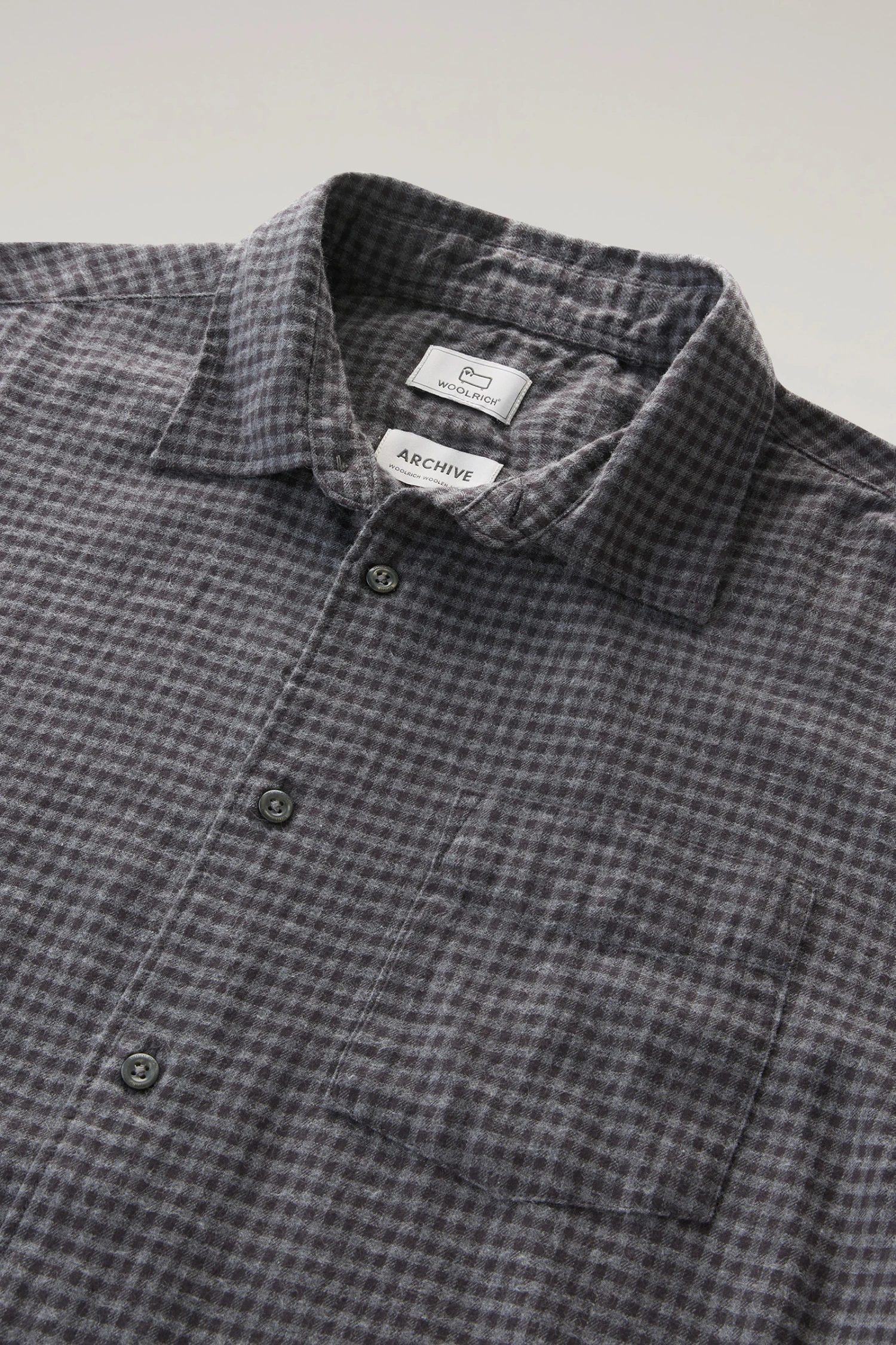 Woolrich Camicia A Quadri In Flanella Leggera - Uomo - Grigio 4 Woolrich Camicia A Quadri In Flanella Leggera - Uomo - Grigio - immagine 2