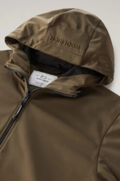 Woolrich Felpa Con Zip In Softshell Con Cappuccio - Uomo - Verde -Offerta Economica Vestiario CFWOSW0174MRUT2873 614 5