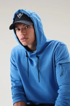Woolrich Felpa In Puro Cotone Con Tasca Con Zip - Uomo - Blu 14 Woolrich Felpa In Puro Cotone Con Tasca Con Zip - Uomo - Blu -Offerta Economica Vestiario CFWOSW0175MRUT3354 31066 3