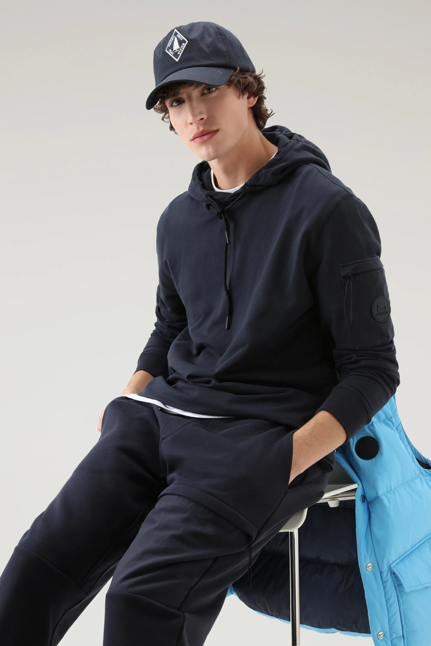 Woolrich Felpa In Puro Cotone Con Tasca Con Zip - Uomo - Blu 6 Woolrich Felpa In Puro Cotone Con Tasca Con Zip - Uomo - Blu - immagine 4