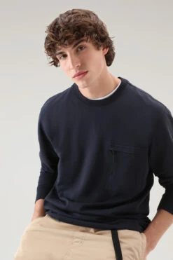 Woolrich Felpa Girocollo In Puro Cotone Con Tasca Con Zip - Uomo - Blu -Offerta Economica Vestiario CFWOSW0176MRUT3354 3989 3