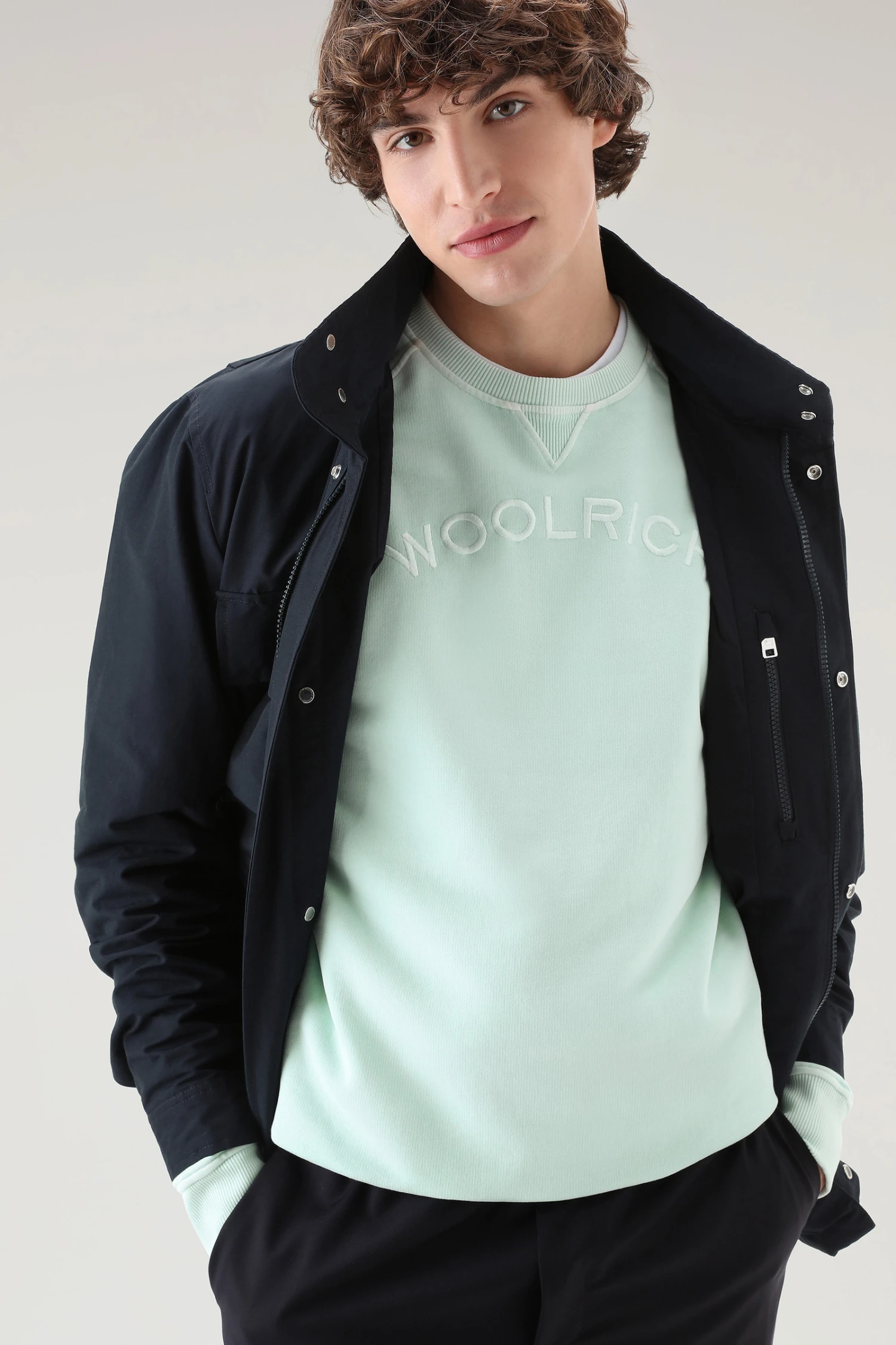 Woolrich Felpa Varsity Girocollo In Puro Cotone Tinto In Capo - Uomo - Verde 6 Woolrich Felpa Varsity Girocollo In Puro Cotone Tinto In Capo - Uomo - Verde - immagine 4