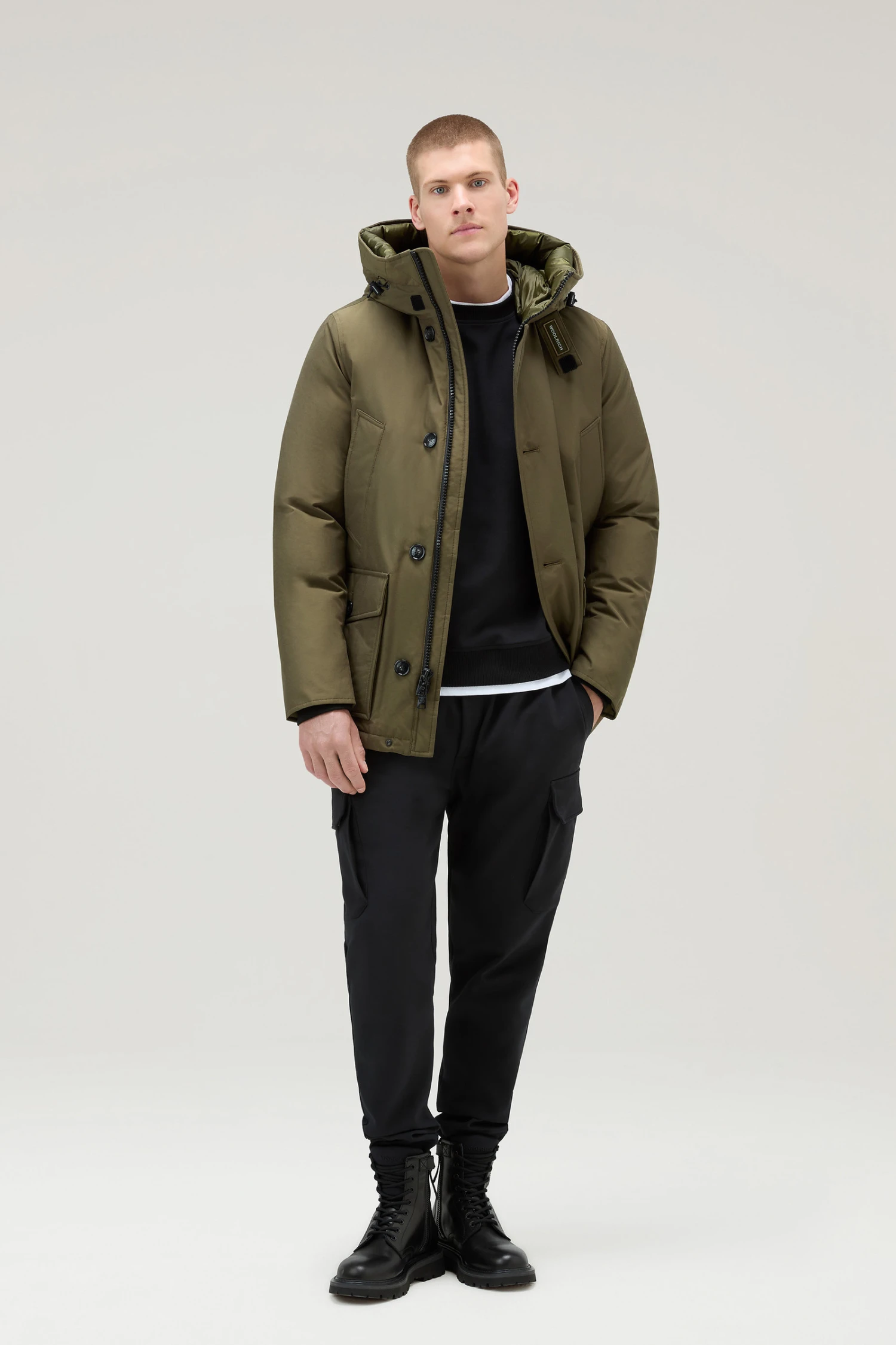 Woolrich Felpa Girocollo In Misto Cotone Elasticizzato - Uomo - Nero 4 Woolrich Felpa Girocollo In Misto Cotone Elasticizzato - Uomo - Nero - immagine 2