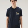 Woolrich T-shirt In Puro Cotone Con Logo Camouflage - Uomo - Blu
