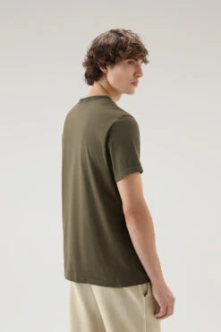 Woolrich T-shirt In Puro Cotone Con Logo Camouflage - Uomo - Verde 11 Woolrich T-shirt In Puro Cotone Con Logo Camouflage - Uomo - Verde -Offerta Economica Vestiario CFWOTE0087MRUT2926 614 2