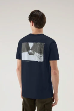 Woolrich T-shirt In Puro Cotone Con Stampa Yellowstone - Uomo - Blu 12 Woolrich T-shirt In Puro Cotone Con Stampa Yellowstone - Uomo - Blu -Offerta Economica Vestiario CFWOTE0089MRUT2926 3989 2