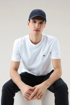 Woolrich T-shirt Sheep In Puro Cotone - Uomo - Bianco 12 Woolrich T-shirt Sheep In Puro Cotone - Uomo - Bianco -Offerta Economica Vestiario CFWOTE0093MRUT2926 8041 3