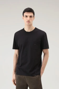 Woolrich T-shirt In Puro Cotone Con Taschino - Uomo - Nero