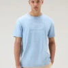 Woolrich T-shirt In Puro Cotone Tinto In Capo Con Logo Sheep - Uomo - Blu 2 Woolrich T-shirt In Puro Cotone Tinto In Capo Con Logo Sheep - Uomo - Blu -Offerta Economica Vestiario CFWOTE0096MRUT3369 31066