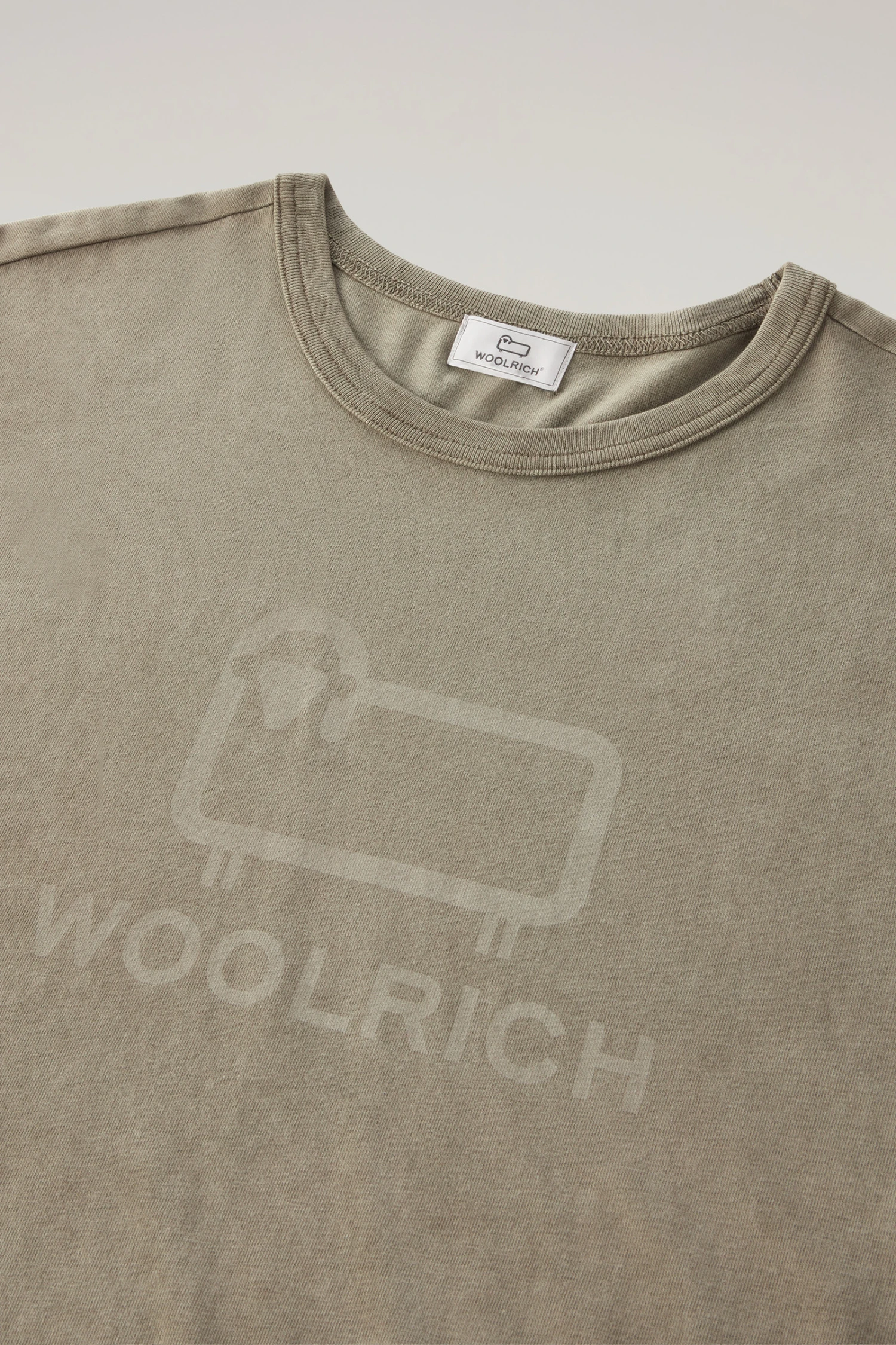 Woolrich T-shirt In Puro Cotone Tinto In Capo Con Logo Sheep - Uomo - Verde 8 Woolrich T-shirt In Puro Cotone Tinto In Capo Con Logo Sheep - Uomo - Verde - immagine 6