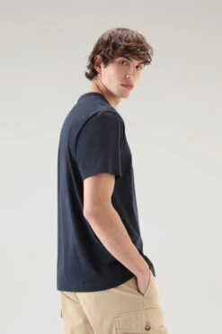 Woolrich T-shirt Zavikon In Puro Cotone - Uomo - Blu -Offerta Economica Vestiario CFWOTE0099MRUT2926 3989 2