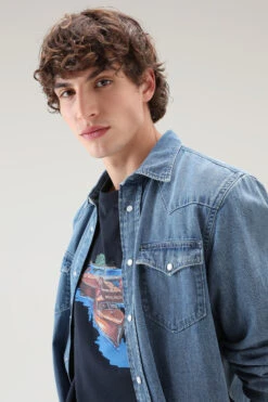 Woolrich T-shirt Zavikon In Puro Cotone - Uomo - Blu -Offerta Economica Vestiario CFWOTE0099MRUT2926 3989 3