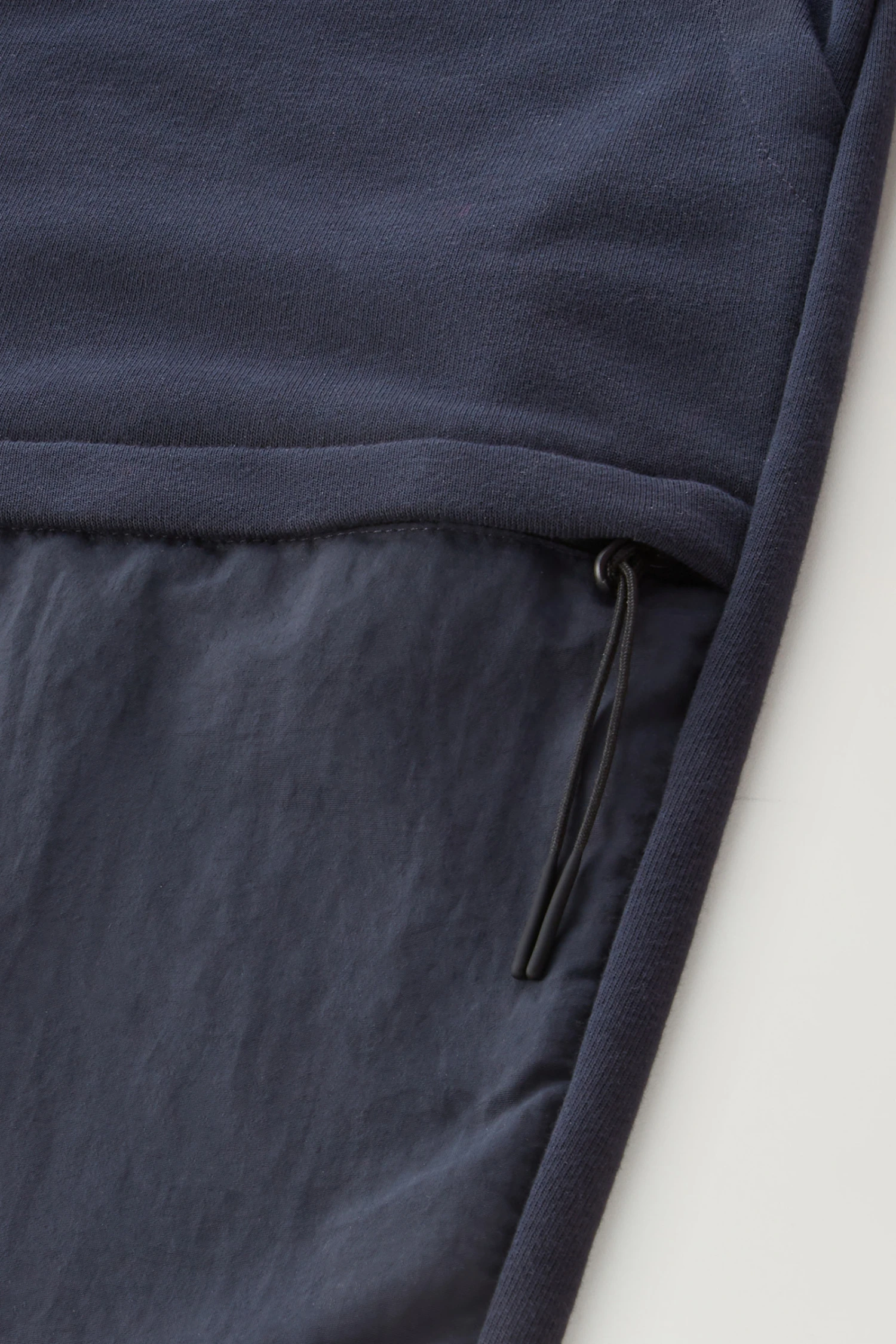 Woolrich Pantaloni Sportivi In Cotone E Nylon Taslan - Uomo - Blu 10 Woolrich Pantaloni Sportivi In Cotone E Nylon Taslan - Uomo - Blu - immagine 8