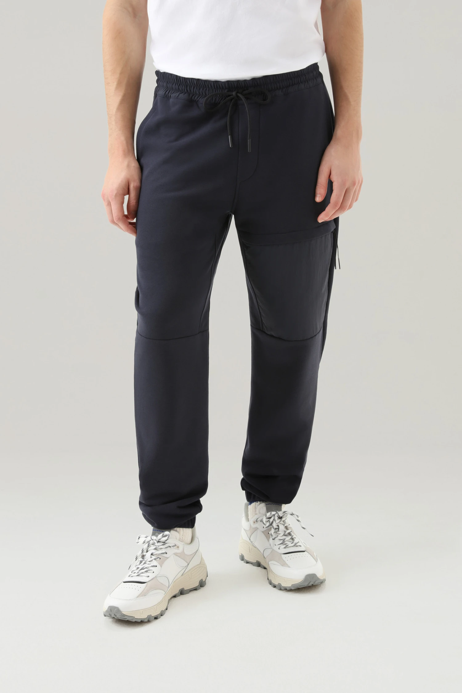 Woolrich Pantaloni Sportivi In Cotone E Nylon Taslan - Uomo - Blu 3 Woolrich Pantaloni Sportivi In Cotone E Nylon Taslan - Uomo - Blu