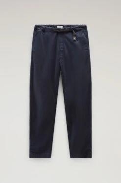 Woolrich Pantaloni Chino Tinti In Capo In Cotone Elasticizzato - Uomo - Blu -Offerta Economica Vestiario CFWOTR0151MRUT3343 3989 3