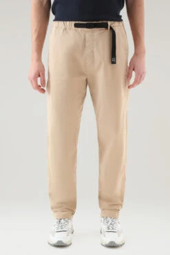 Woolrich Pantaloni Chino Tinti In Capo In Cotone Elasticizzato - Uomo - Beige