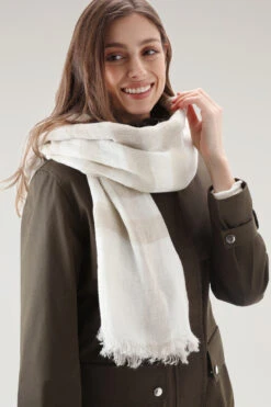 Woolrich Sciarpa Leggera A Quadri In Misto Lino - Donna - Beige 9 Woolrich Sciarpa Leggera A Quadri In Misto Lino - Donna - Beige -Offerta Economica Vestiario CFWWAC0152FRUT3390 8854 3