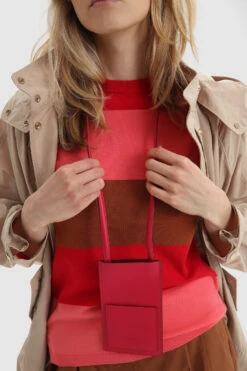 Woolrich Porta Cellullare In Pelle - Donna - Rosa 9 Woolrich Porta Cellullare In Pelle - Donna - Rosa -Offerta Economica Vestiario CFWWBA0060FRUT3152 5466 3