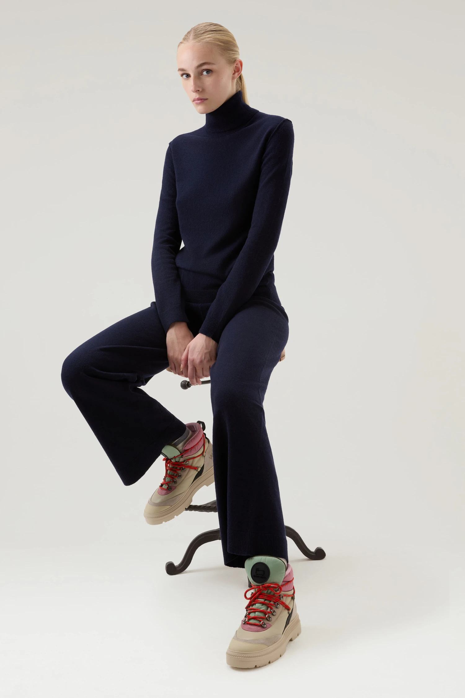 Woolrich Maglione A Collo Alto In Misto Lana E Cashmere - Donna - Blu 6 Woolrich Maglione A Collo Alto In Misto Lana E Cashmere - Donna - Blu - immagine 4