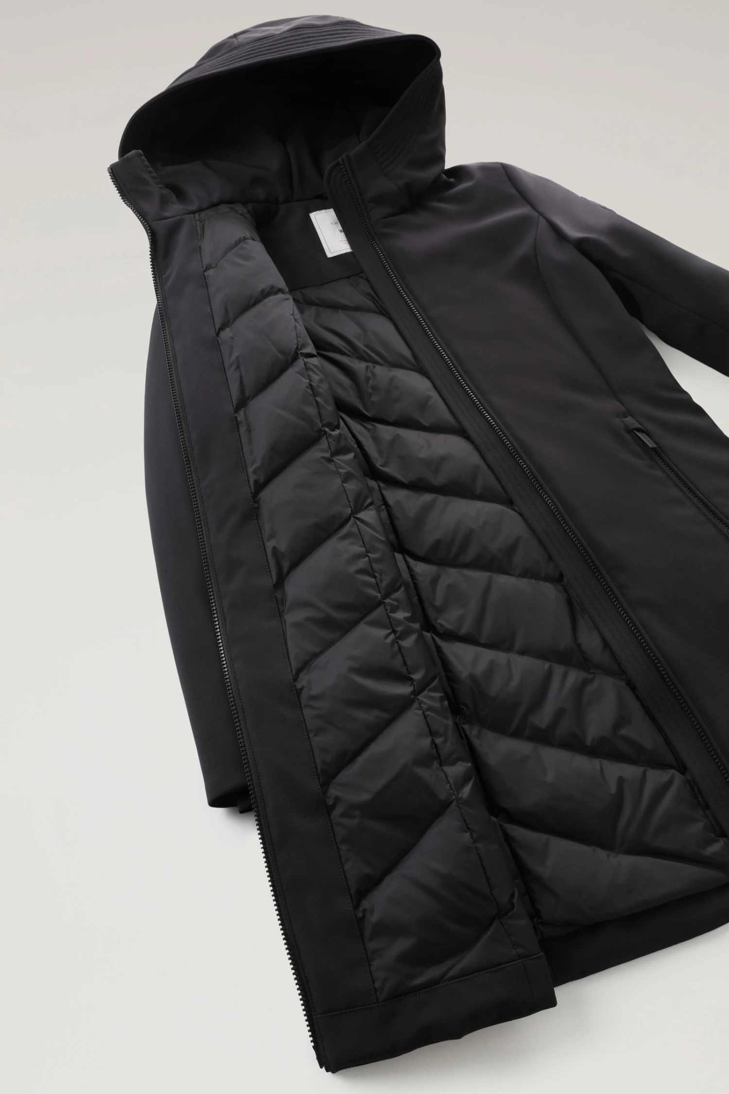 Woolrich Firth Parka In Softshell - Donna - Nero 12 Woolrich Firth Parka In Softshell - Donna - Nero - immagine 10