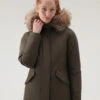 Woolrich Arctic Parka In Ramar Cloth Con Pelliccia Removibile - Donna - Verde