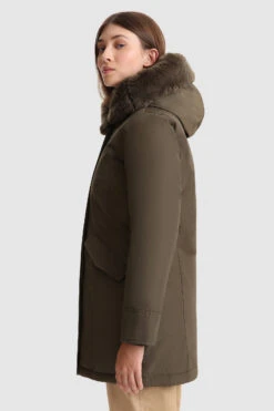 Woolrich Beaker Parka In Ramar Cloth Con Pelliccia Sintetica - Donna - Verde -Offerta Economica Vestiario CFWWOU0550FRUT0001 DAG 2