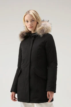 Woolrich Arctic Parka In Urban Touch Con Pelliccia Removibile - Donna - Nero