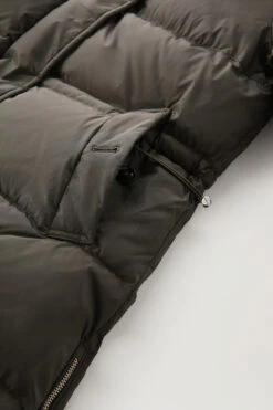 Woolrich Piumino Alsea Con Cappuccio In Nylon Elasticizzato - Donna - Verde -Offerta Economica Vestiario CFWWOU0697FRUT1148 614 9