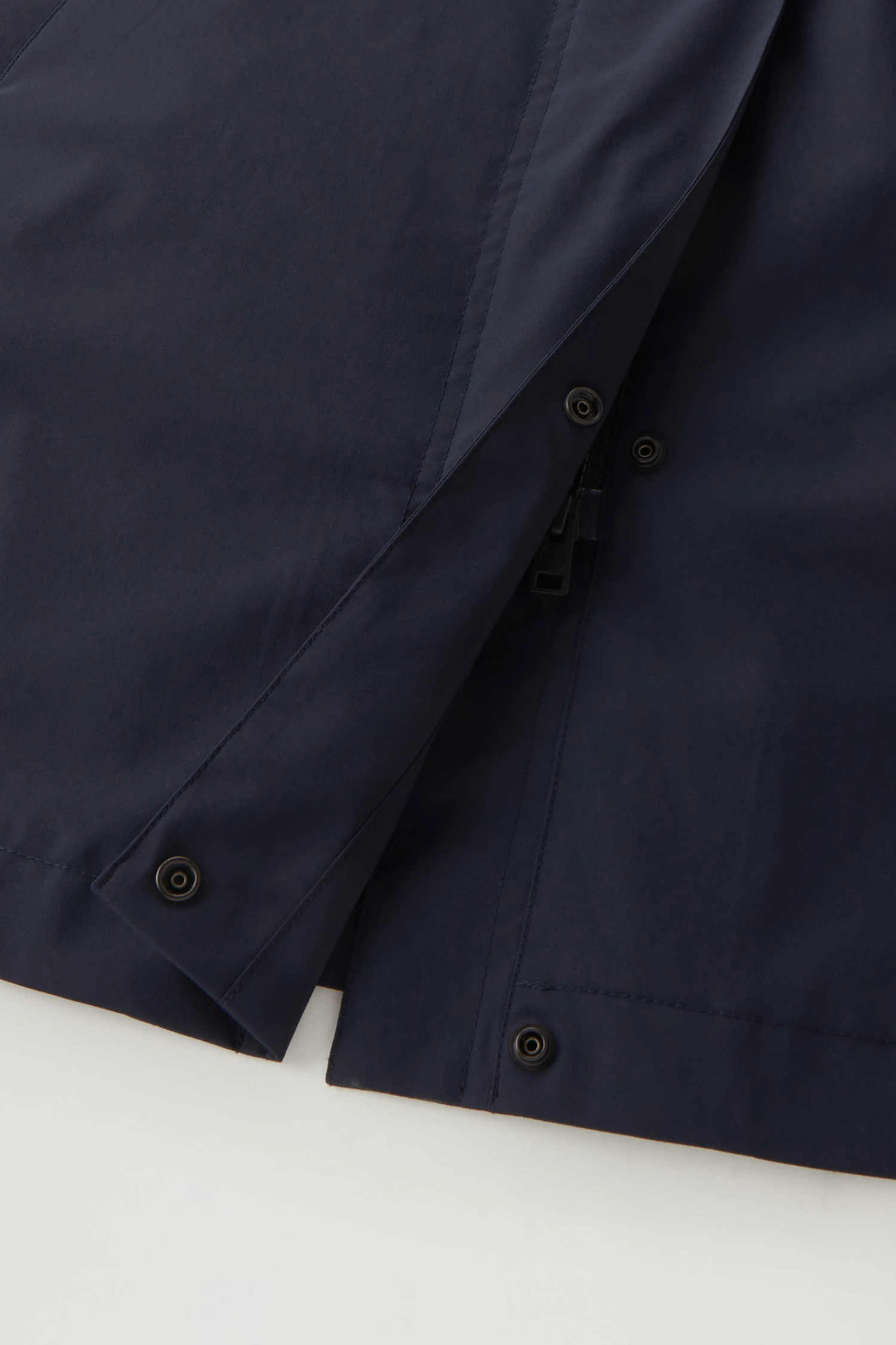 Woolrich Trench Fayette Con Cappuccio Removibile - Donna - Blu 12 Woolrich Trench Fayette Con Cappuccio Removibile - Donna - Blu - immagine 10