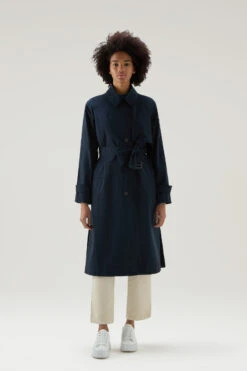 Woolrich Trench Estivo In Tessuto Urban Touch Con Cintura - Donna - Blu