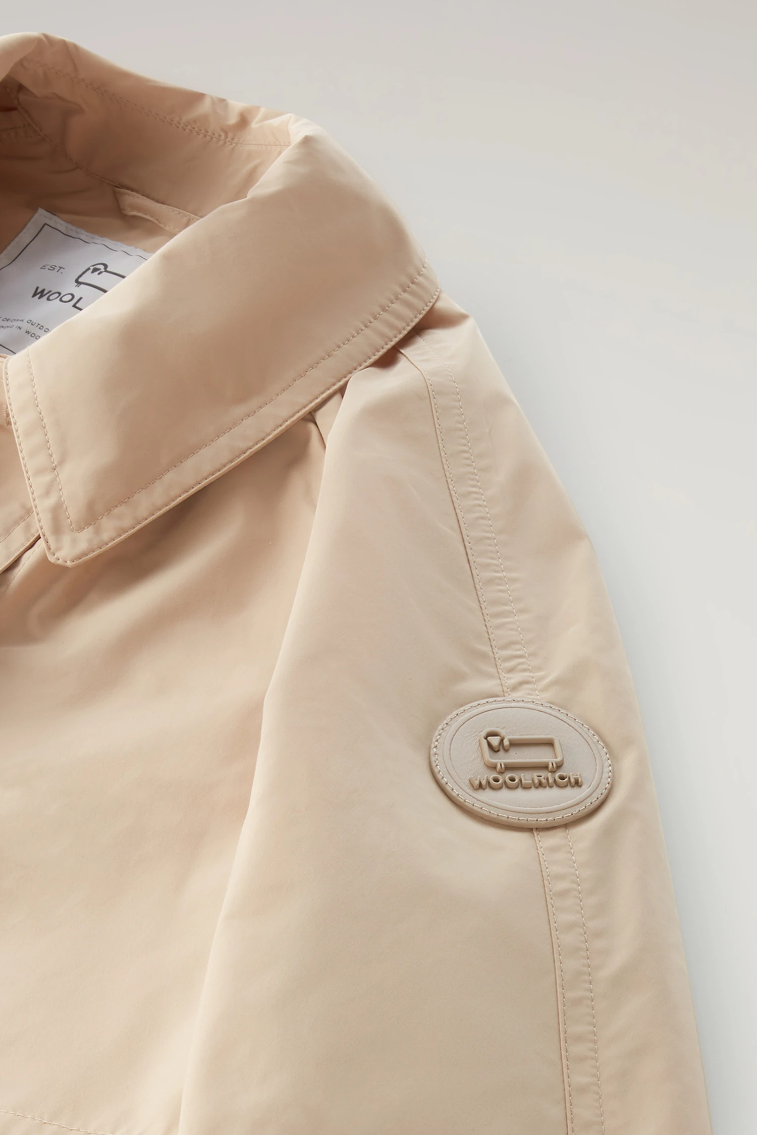 Woolrich Trench Estivo In Tessuto Urban Touch Con Cintura - Donna - Beige 9 Woolrich Trench Estivo In Tessuto Urban Touch Con Cintura - Donna - Beige - immagine 7