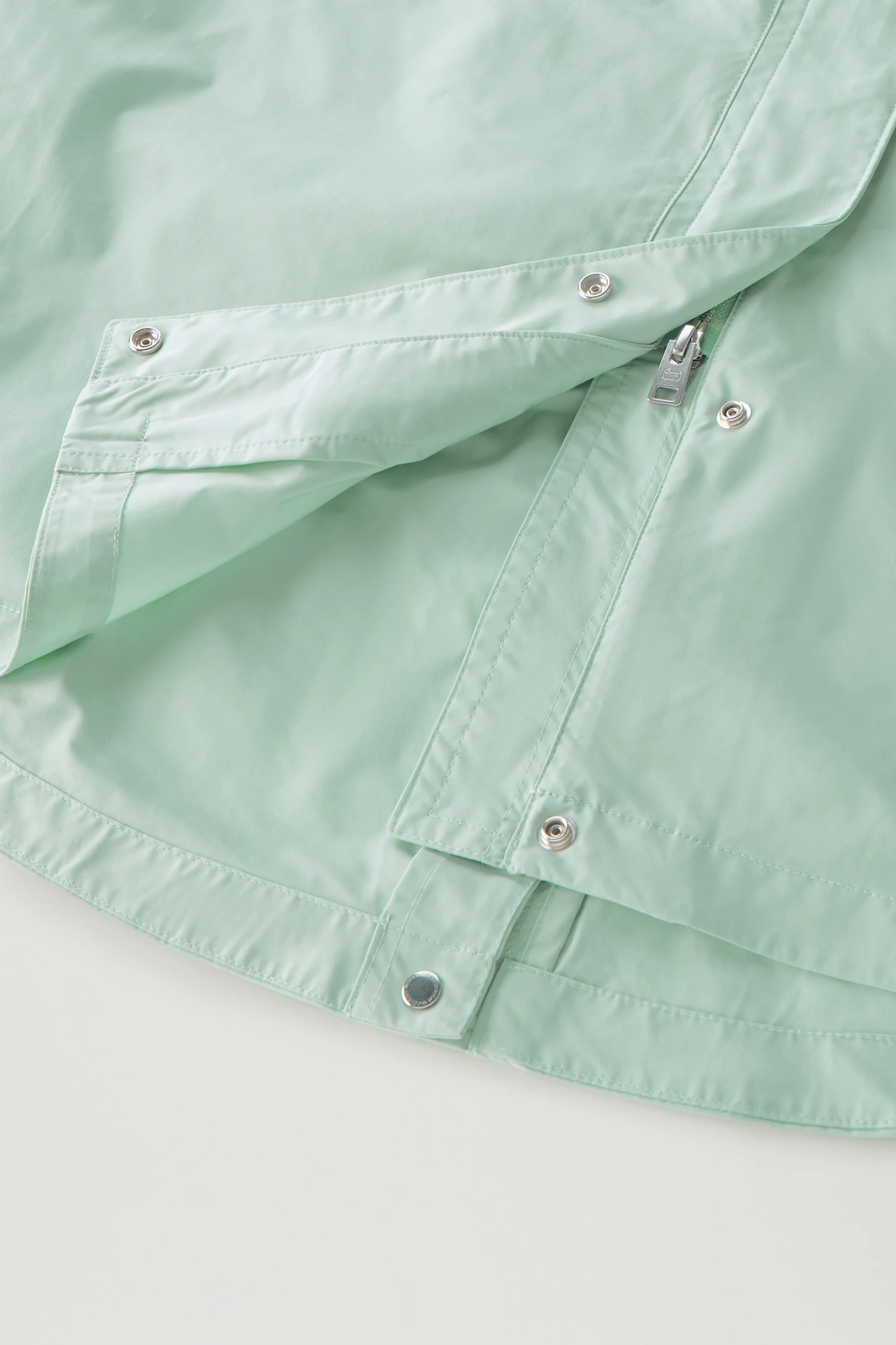 Woolrich Long Summer Parka In Urban Touch - Donna - Verde 11 Woolrich Long Summer Parka In Urban Touch - Donna - Verde - immagine 9